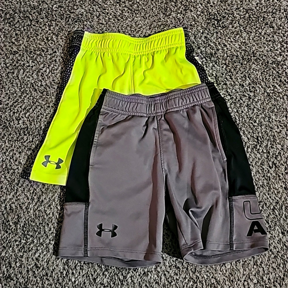 Boys lot of summer clothes size 4 excellent condition